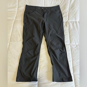 Pre loved like new Prana Halle Straight Pant II Sz 14 Short 
28” inseam